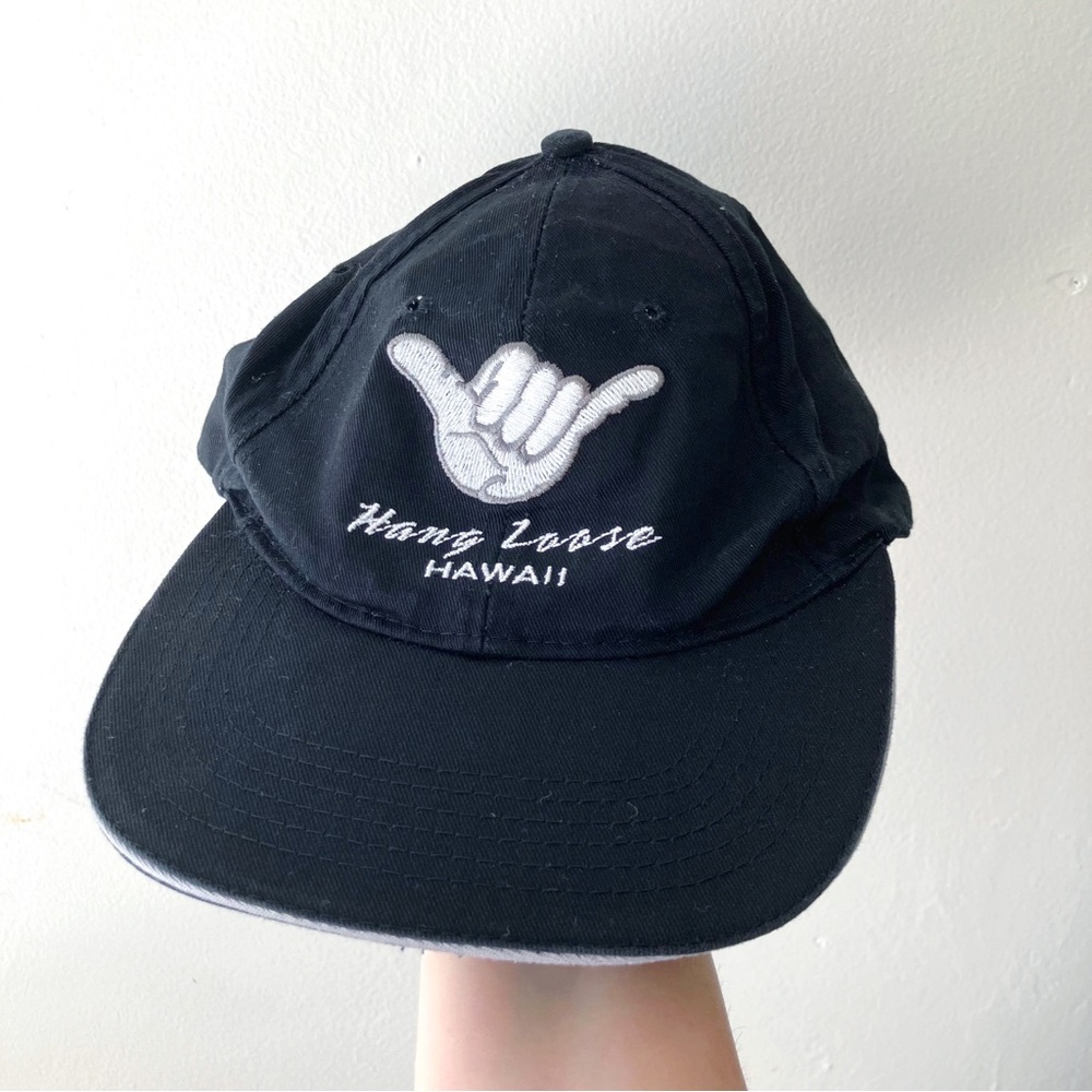 Hawaii Hang Loose Shaka Graphic Baseball Hat in Black